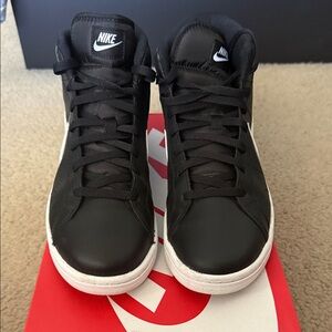 Nike Court Royale 2 Mid in Black and White